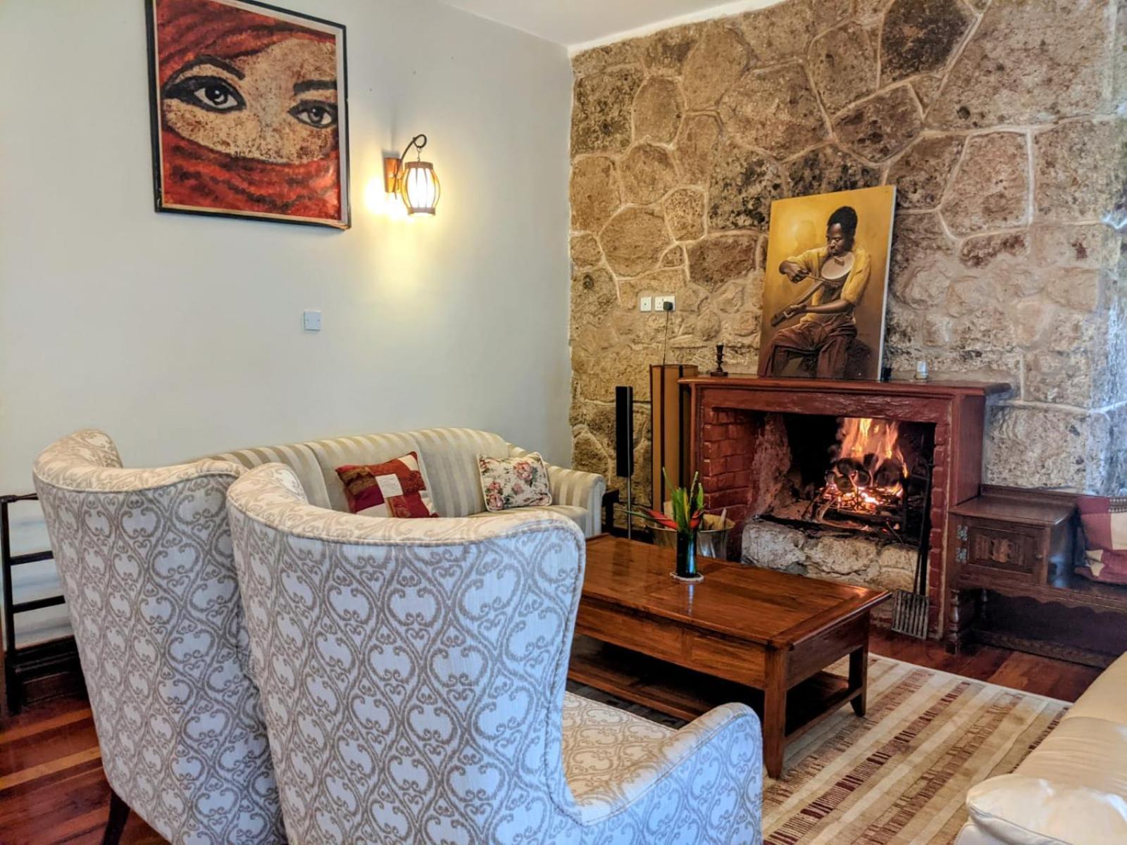 Zereniti House Hotel Muyaka Bagian luar foto
