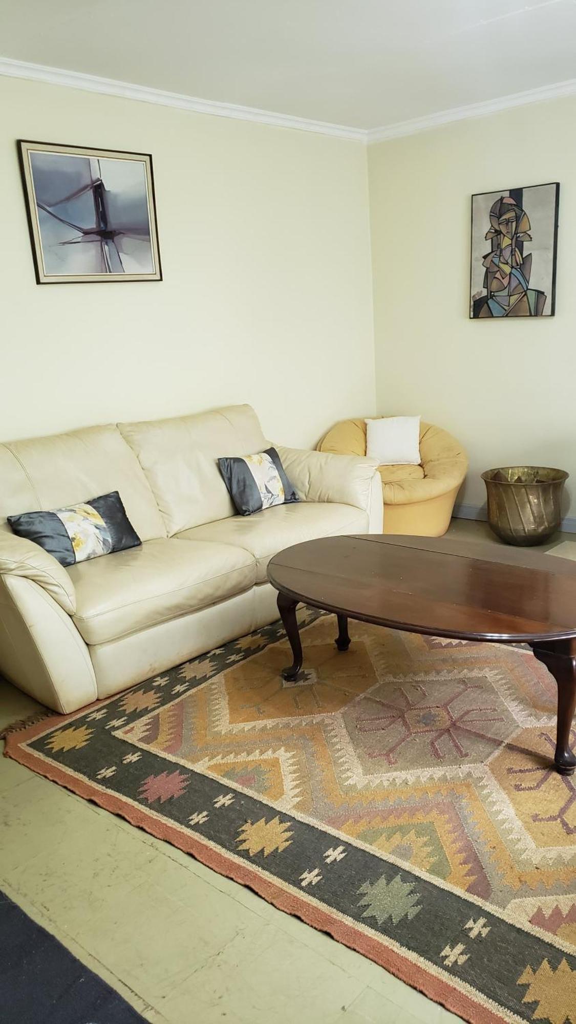 Zereniti House Hotel Muyaka Bagian luar foto